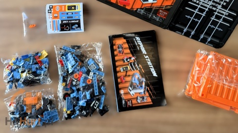 Klocki konstrukcyjne LEGO WARSZTAT SAMOCHODOWY F1 + KONTENER TRANSPORTOWY